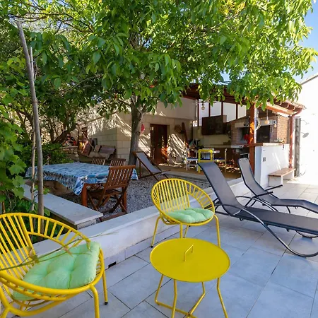 With Swimming Pool - Hvar - 22986 스타리 그라드