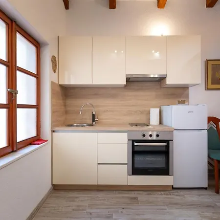 With Swimming Pool - Hvar - 22986 * 스타리 그라드