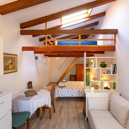 With Swimming Pool - Hvar - 22986 스타리 그라드